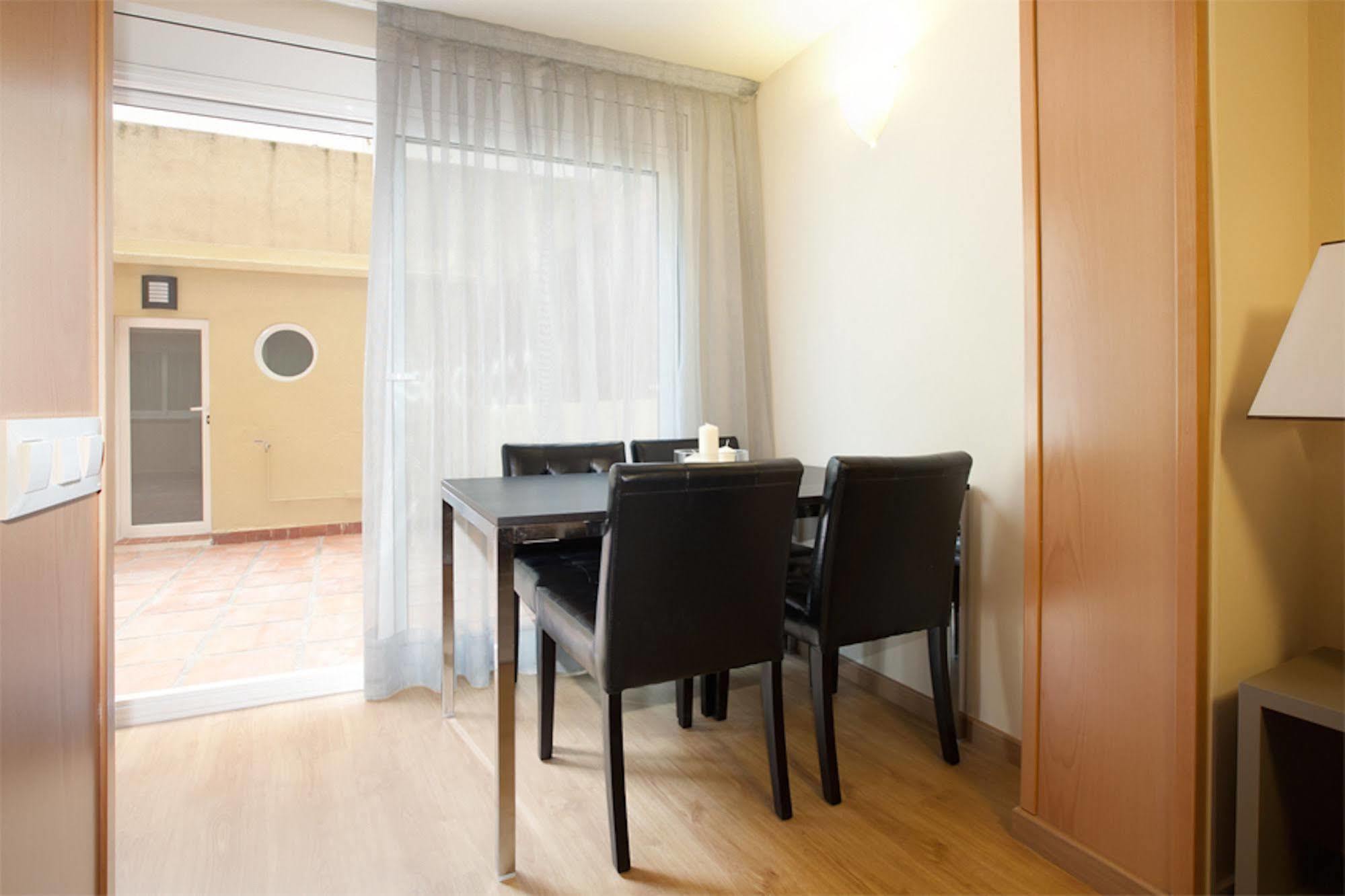 Alcam Laforja Apartment Барселона Екстериор снимка