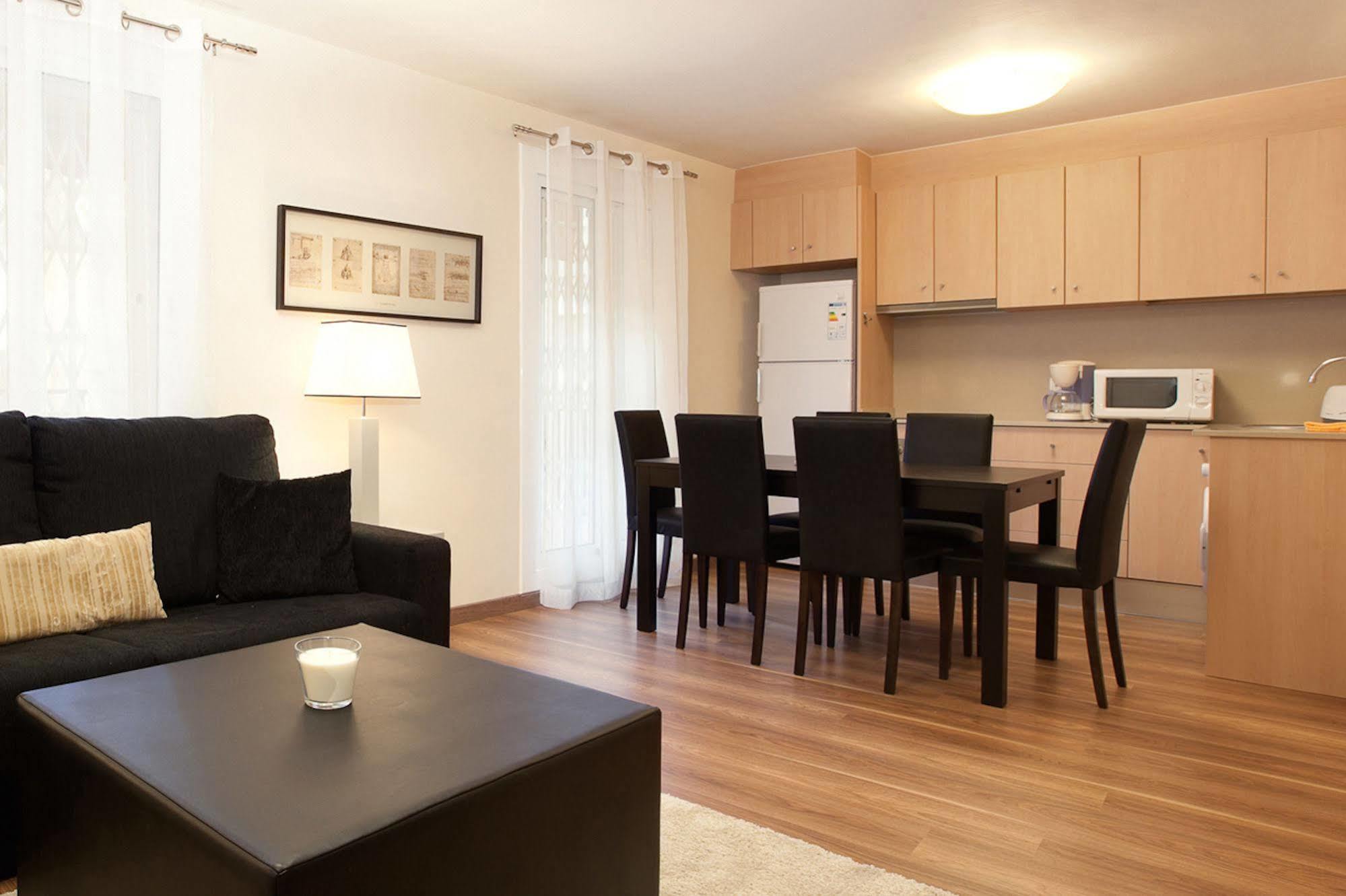 Alcam Laforja Apartment Барселона Екстериор снимка