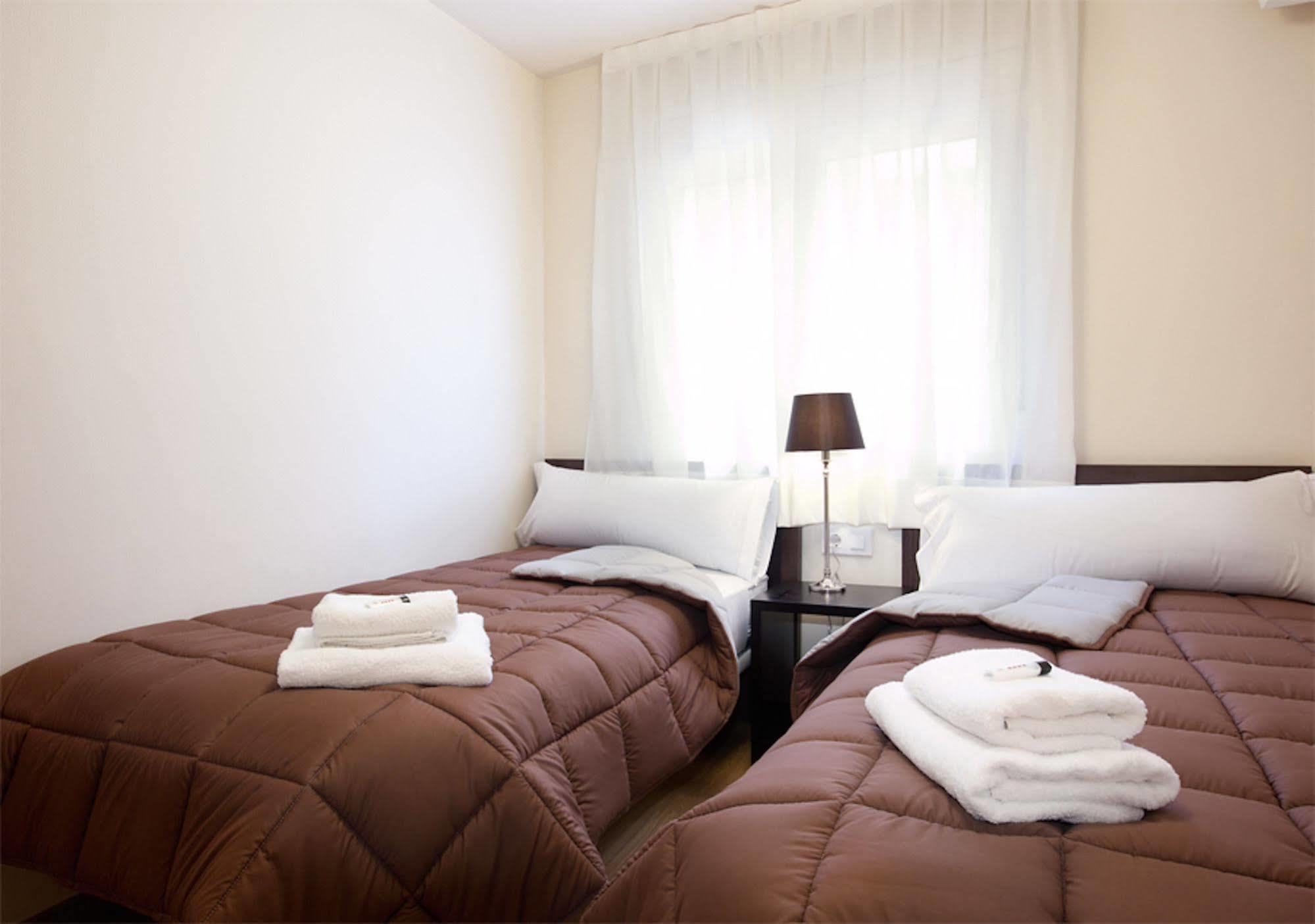 Alcam Laforja Apartment Барселона Екстериор снимка