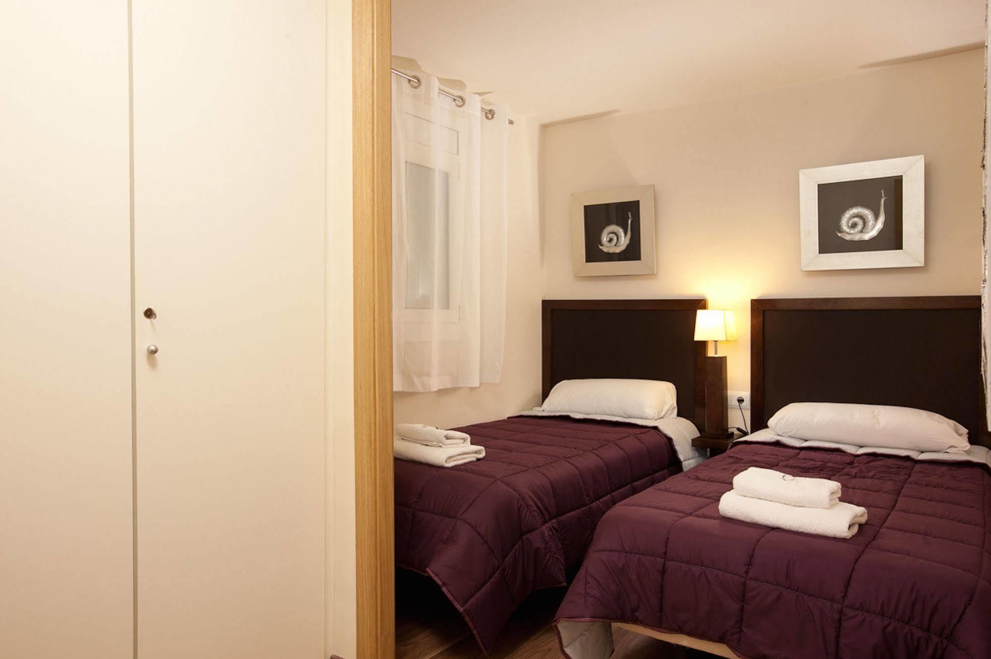 Alcam Laforja Apartment Барселона Екстериор снимка